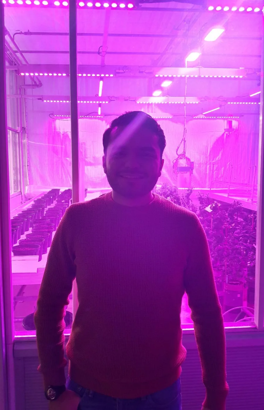 Giovanni Oros estudiando iluminación aplicada a propagación